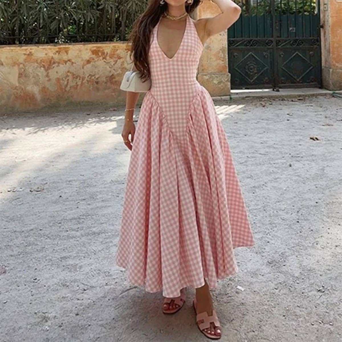 Elegant waist-cutout halter V-neck french dress